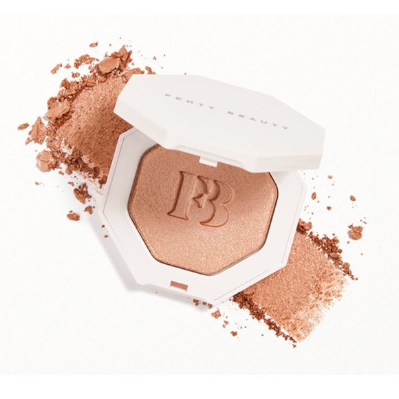 Fenty Beauty Other - FENTY BEAUTY Killawatt Freestyle Highlighter in Mo' Hunny